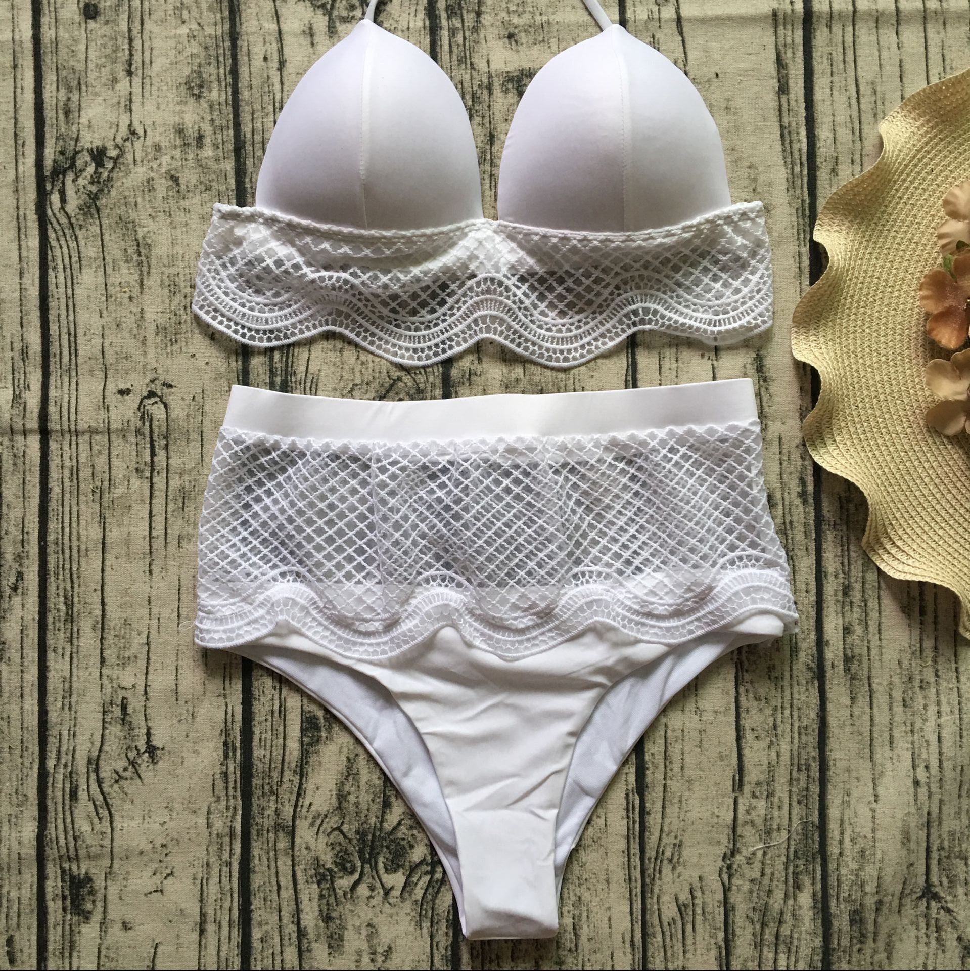 F4665-2White Фигурный кружевной купальник бикини с высокой талией из двух предметов